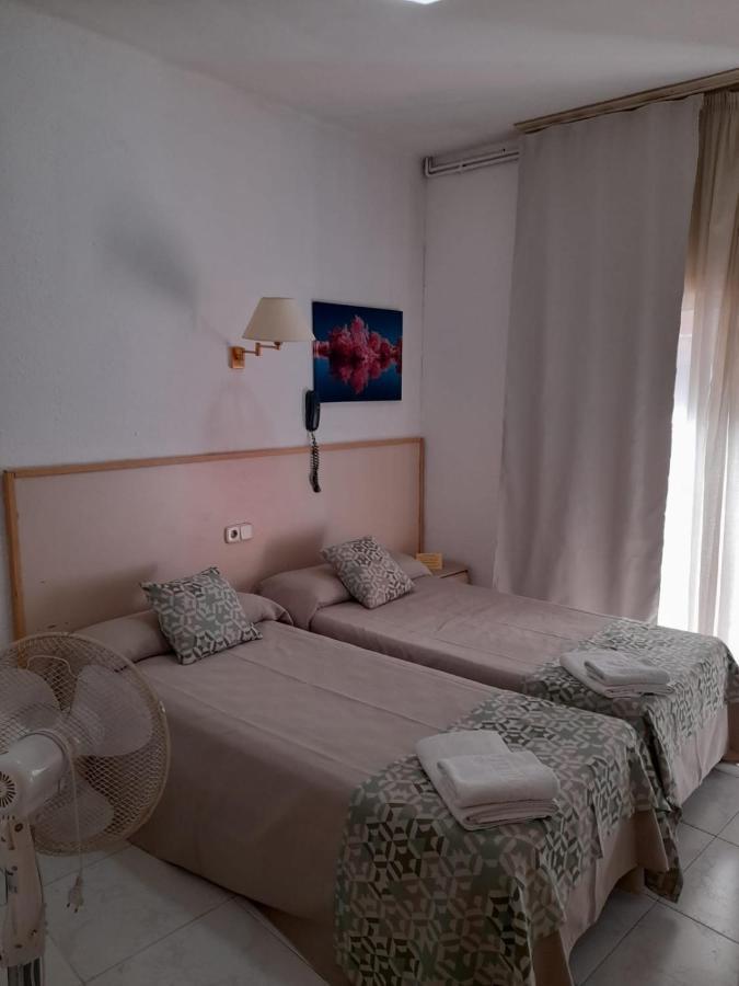 Hostel Alhambra *