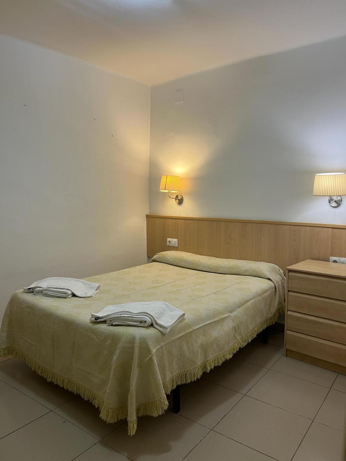 Alhambra Hostel